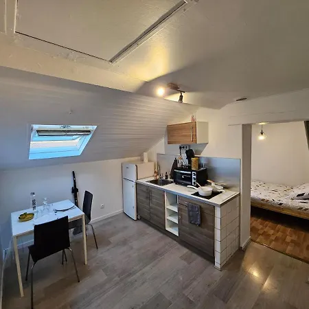 - - Calme Appartement *